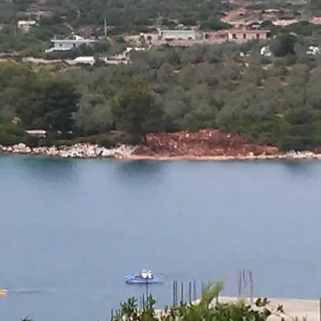 Hotel Majestic Ksamil