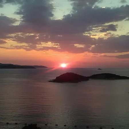 Majestic Hotel 4*